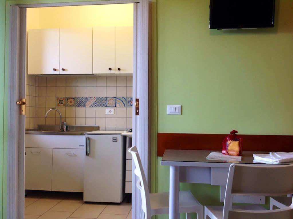 Ligure Residence Pietra Ligure Extérieur photo